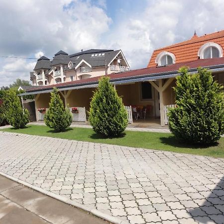 Apartmany Usmev Veľký Meder المظهر الخارجي الصورة