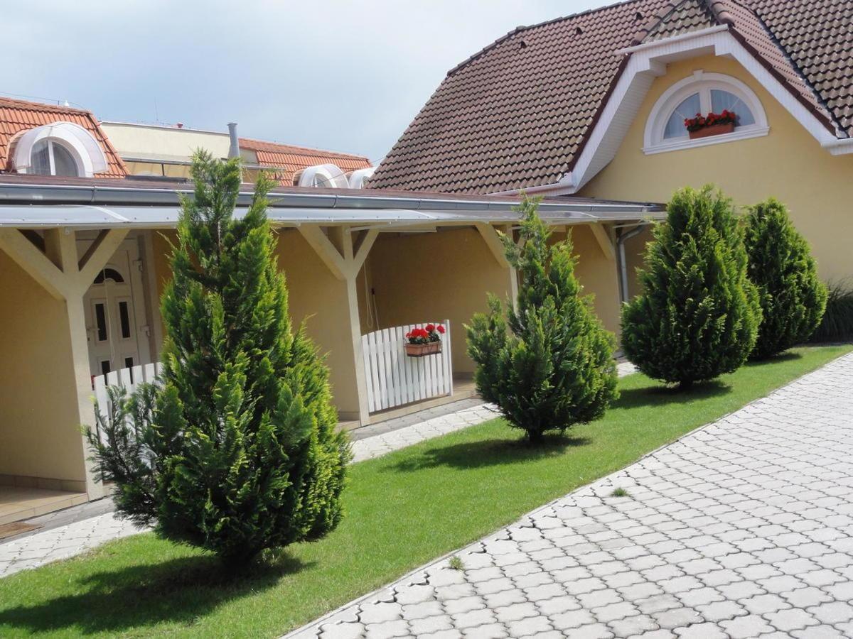 Apartmany Usmev Veľký Meder المظهر الخارجي الصورة