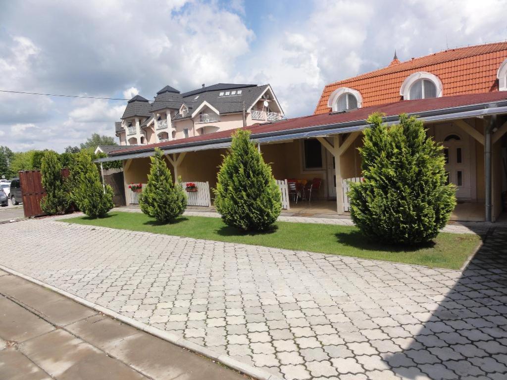 Apartmany Usmev Veľký Meder المظهر الخارجي الصورة